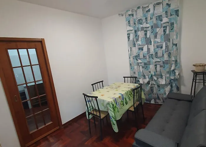 Regina Lägenhet Altare